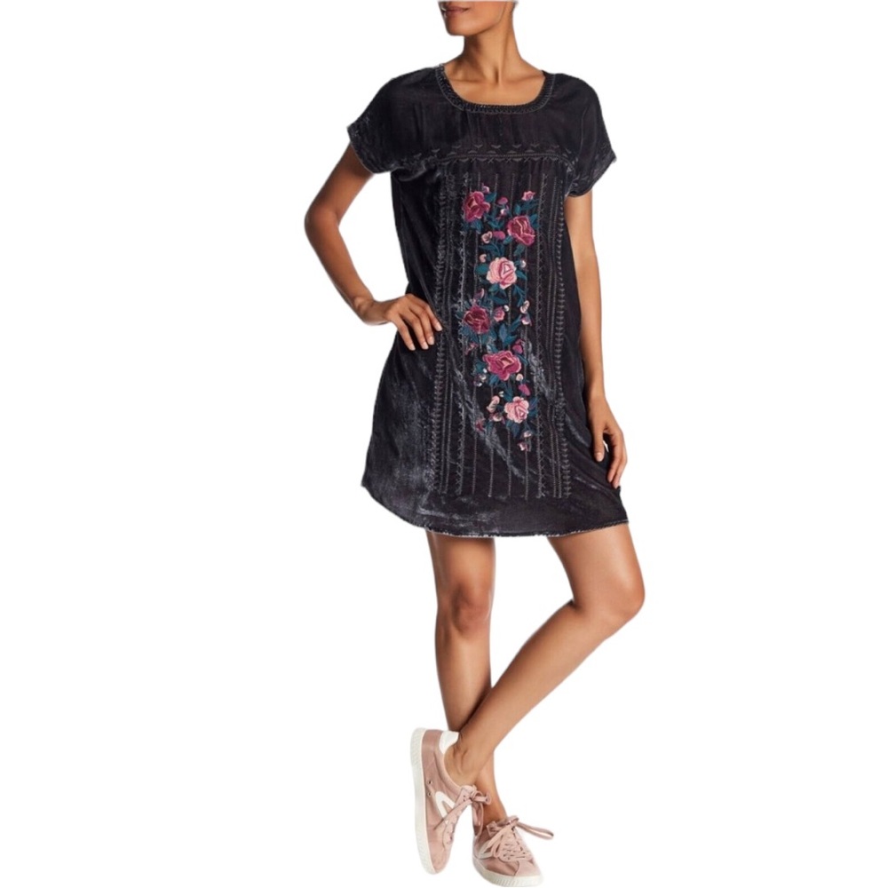 Chelsea & Theodore Black Floral Midi Dress
